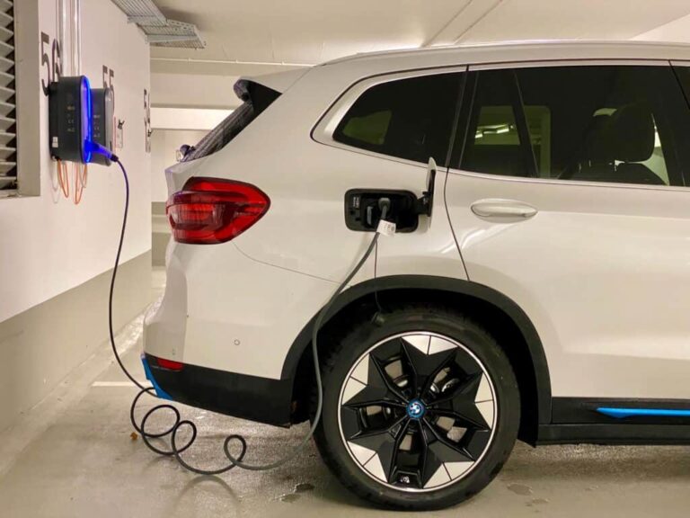 El futuro de los vehículos eléctricos para los entusiastas de los vehículos recreativos
