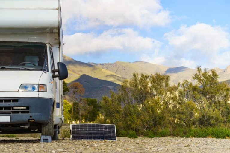 12 formas de prolongar la vida útil de la batería de su caravana
